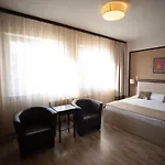 Hotel Check Inn